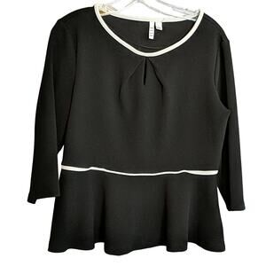 Elle Keyhole Top, Blac/White